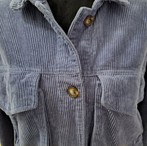 Corduroy Jacket With Large Flap Pockets   Size S - Picture 2 of 8